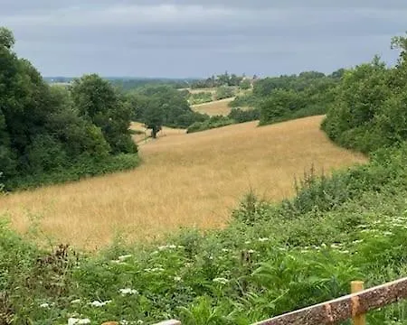 Bleuet Pmr 3 Etoiles Climatise Confort Chaleureux Avec Belle Vue Sur Campagne Saint-Avit-Sénieur